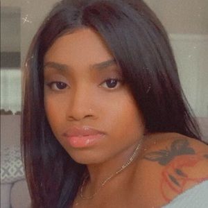 Meet your Posher, Sakayla